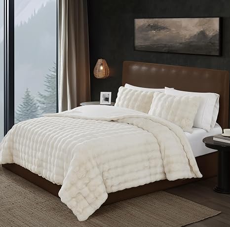 Frye Bubble Faux Fur Comforter Set, Ivory Full/Queen